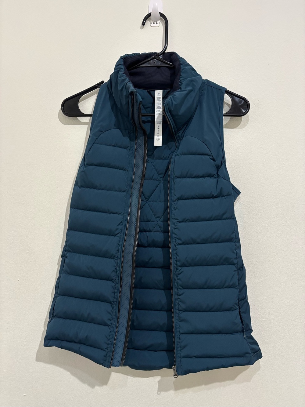 Lululemon Size 4 Down For It All Vest